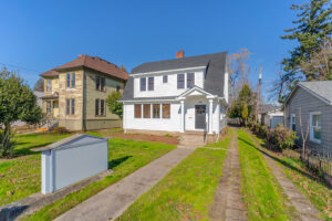 1607 State St Salem OR_05