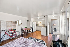 1742 Center St NE_3