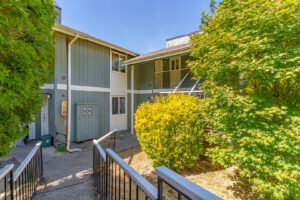 2048 Highway 99W McMinnville_43