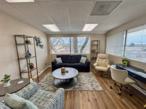 21 Oaks Suite 330 INT -01