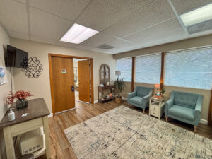 21 Oaks Suite 330 INT -03