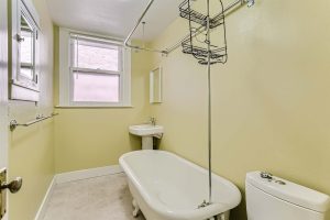 2167 Yamhill St SW Portland OR 97205-13