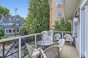 2167 Yamhill St SW Portland OR 97205-23