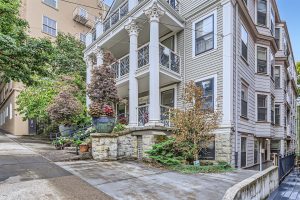 2167 Yamhill St SW Portland OR 97205-25