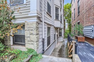 2167 Yamhill St SW Portland OR 97205-28