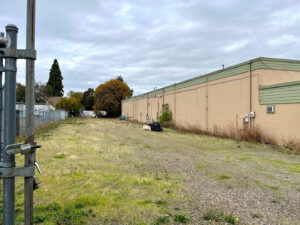 2300 Ferry St SW Albany OR_12