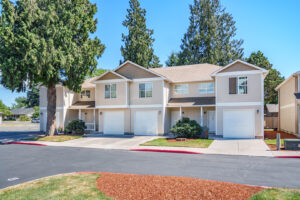 4955 Elizabeth St N, Keizer, OR 97303