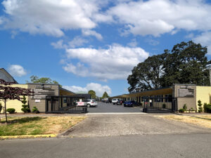 659-695 Cottage St NE_Exterior_05
