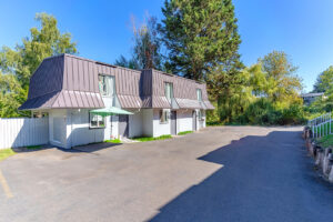 708 Davis St SE McMinnville OR_03