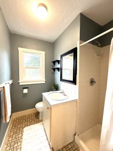 7630 SE Woodstock Blvd Portland_09