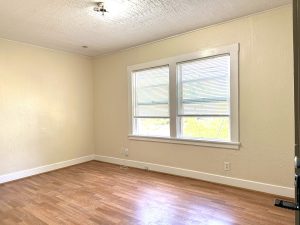 7630 SE Woodstock Blvd Portland_13