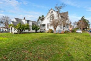 925 14th St E Salem_03