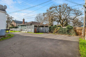 925 14th St E Salem_05