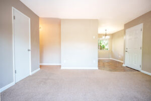 9512-N-Oswego-Ave_12