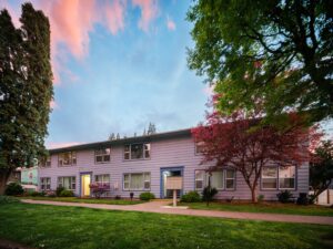 Monmouth Ave 302 - Martha Washington Apts_23