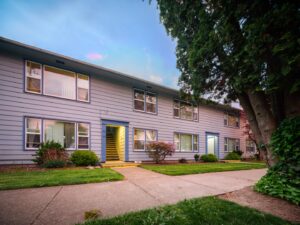 Monmouth Ave 302 - Martha Washington Apts_33
