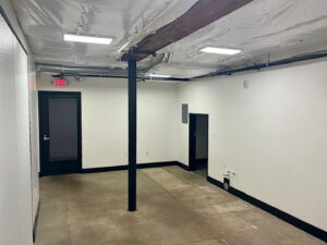 PGE-YEATER-B10-Interior-Photos_01