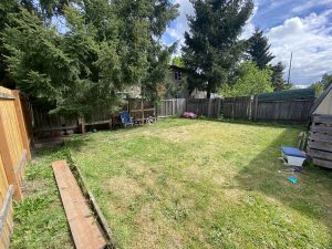 Rockingham-Ct-NE-3327-3329_16