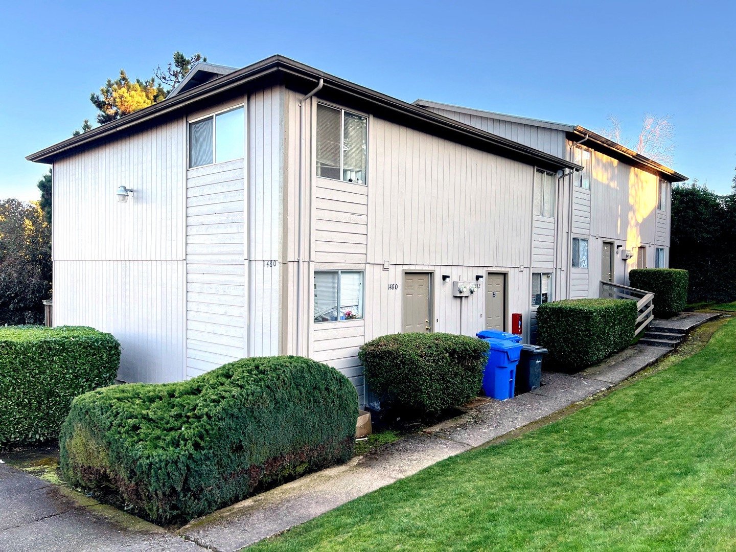 https://smire.com/property/1480-1486-salishan-st-se-salem-or-97302